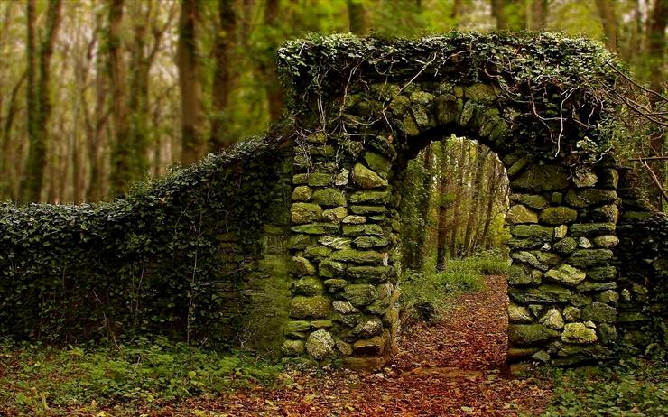 Ruiny - The_Archway DesktopNexus.com.jpg