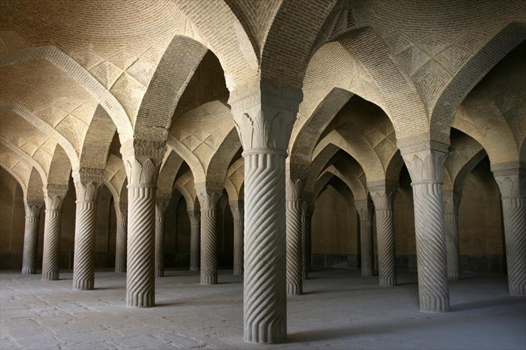 architektura 1 - Vakil Mosque in Shiraz - Iran.jpg