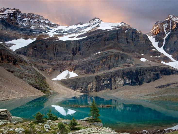 NAJPIĘKNIEJSZE MIEJSCA NA ŚWIECIE - Lake Oesa, Yoho National Park, British Columbia, Canada.jpg