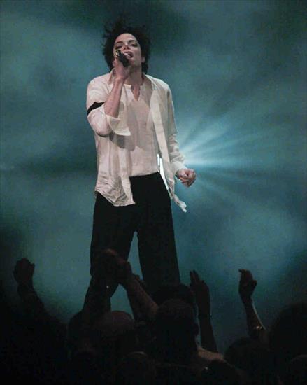 Michael Jackson - michael jackson1.jpg