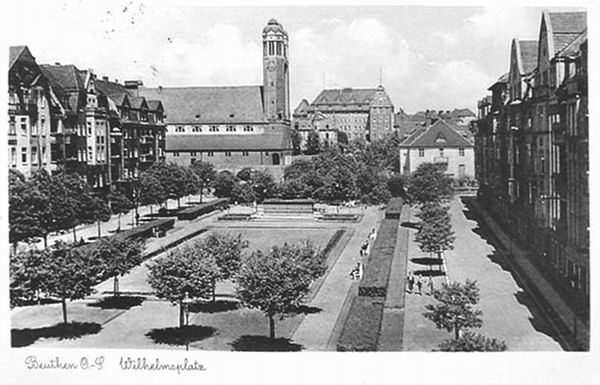 Beuthen - Wilhelmsplatz widok.jpg