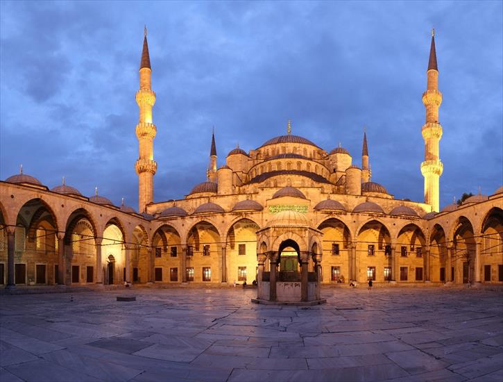 Turcja - Istambuł Turcja 3 - błękitny meczet.jpg