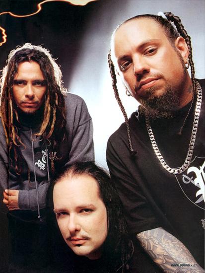 2002 - Untouchables - Korn - Untouchables 7.jpg