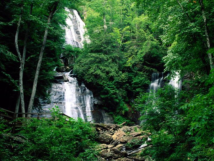 Waterfalls - 13 - Anna Ruby Falls, Chattahoochee National Forest, Georgia.jpg