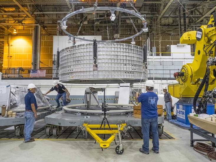 Nasa - Welding Preparations For Orion Spacecraft at Michoud Assembly Facility.jpg