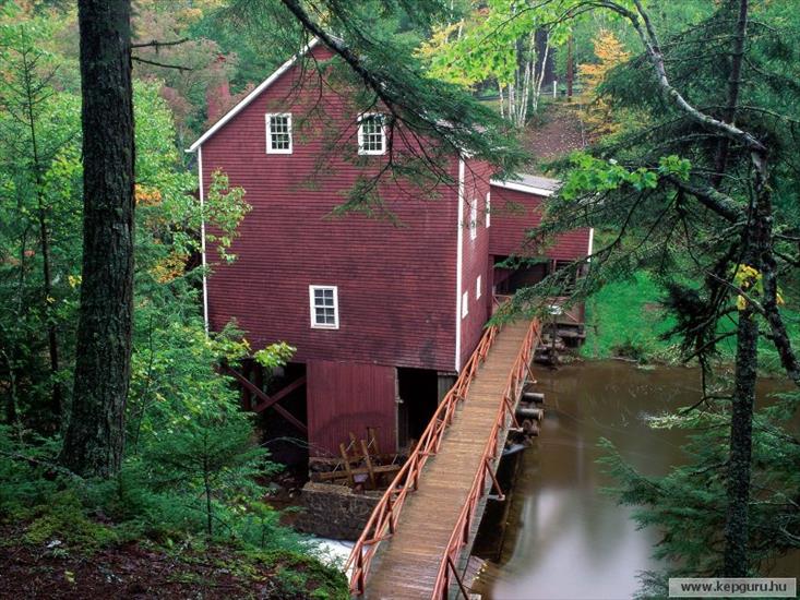 stare młyny - Balmoral_Grist_Mill_Mzeum-Balmoral_Mills-j-Skócia-Kanada.jpg