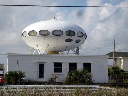 Kosmiczna architektura - Pensacola,USA.jpg